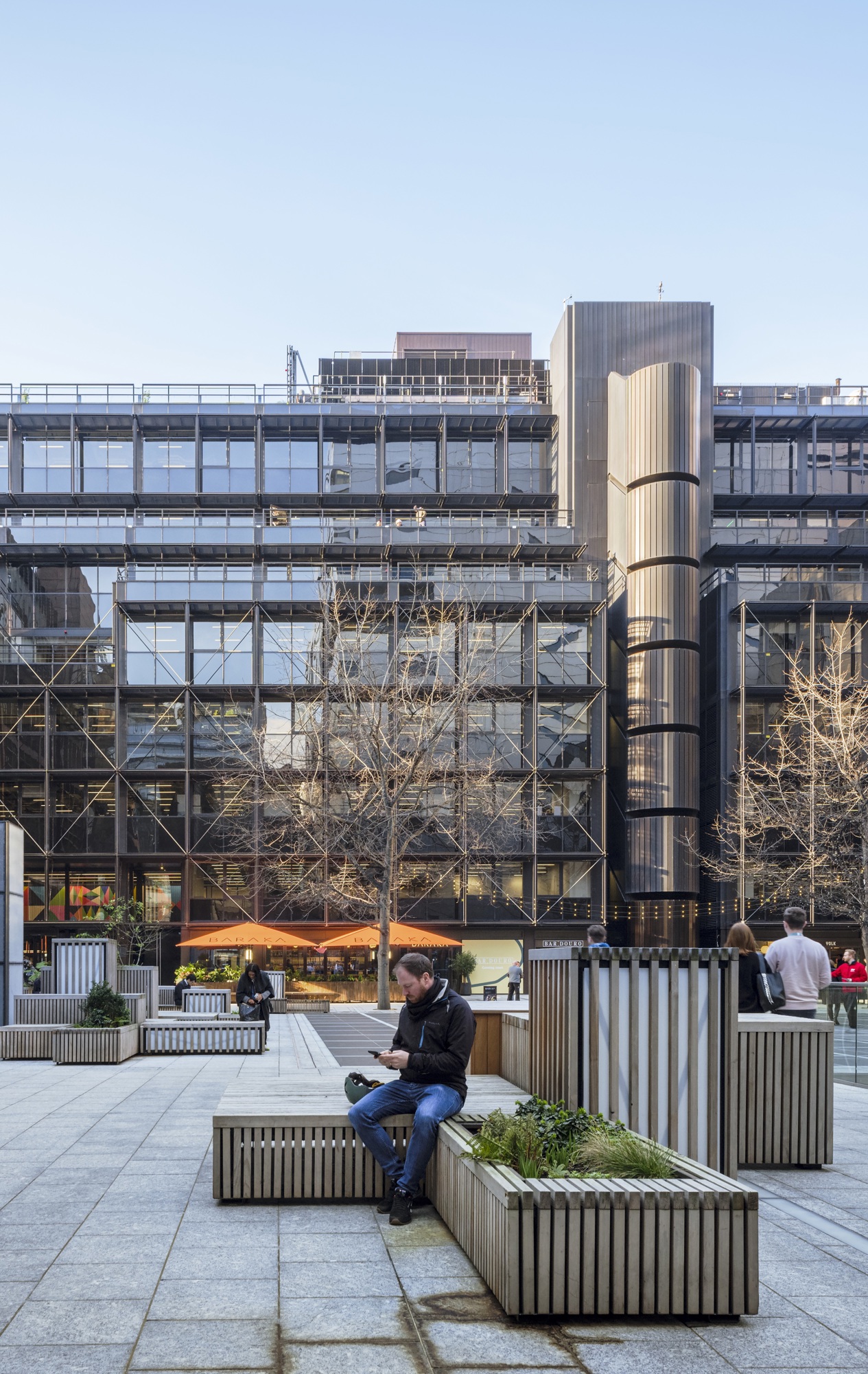 A floor at 1 Finsbury Avenue displaying the building's symmetry and exposed services